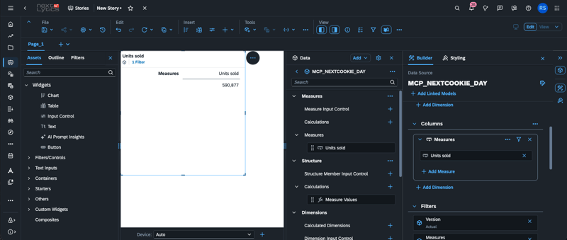 SAP Analytics Cloud interface in Evening Horizon dark mode with a story that still displays in the light theme